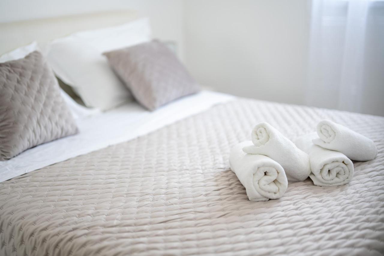 Silver Luxury Apartment Трогир Экстерьер фото
